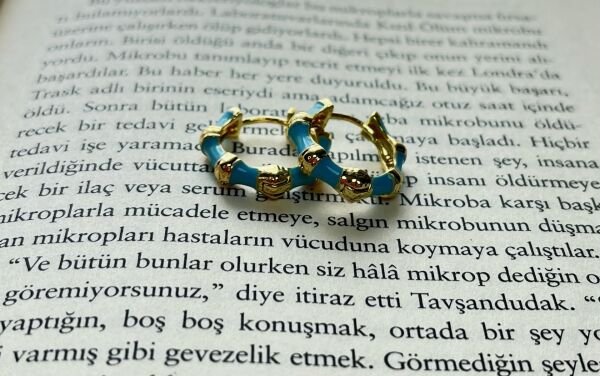 Çelik Küpe | 316L Paslanmaz Çelik | Mavi/Beyaz Renk | Suya Dayanıklı Mavi
