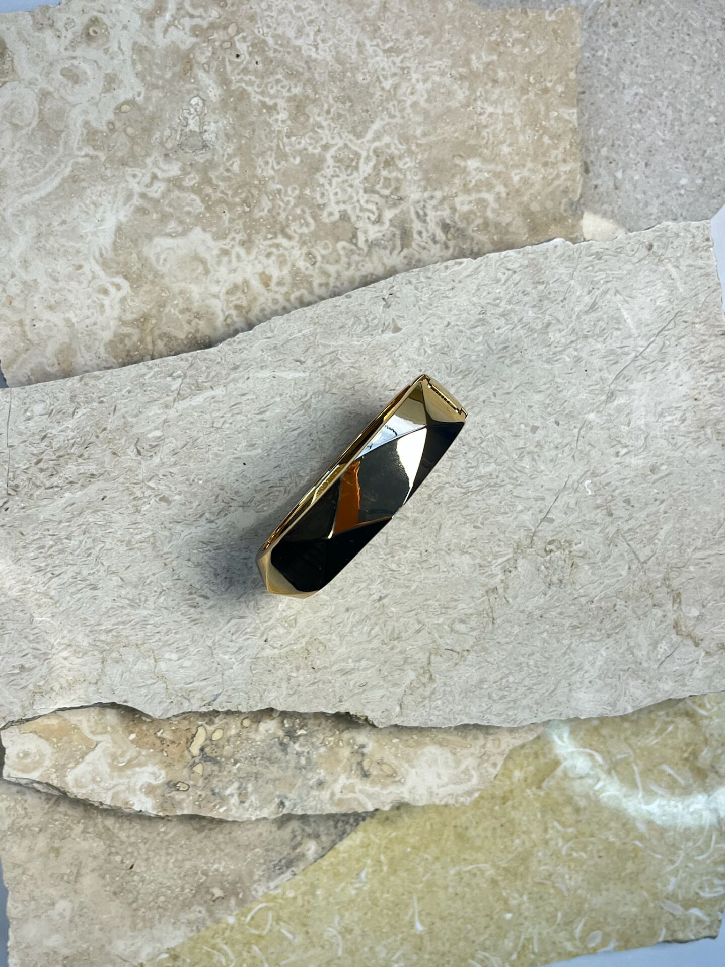 Premium Altın Kaplama Kelepçe | VIP Özel Seri | Xuping Tarzı Işıltı | Gold Renk