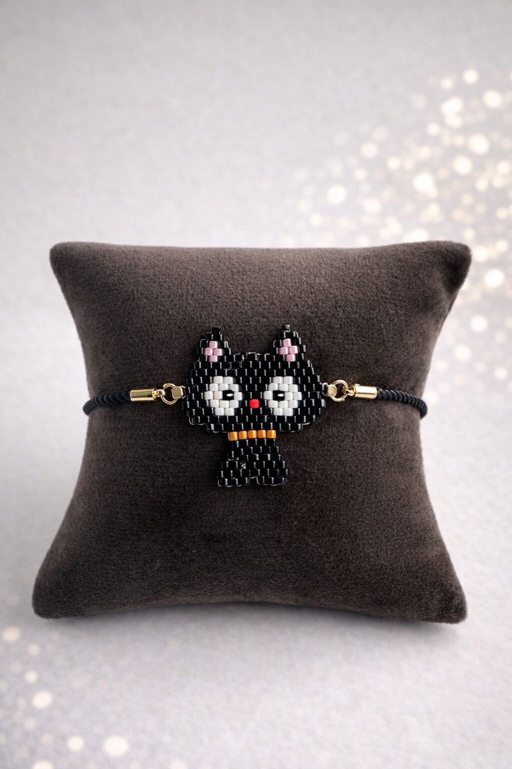 Miyuki Kedi Figürlü İp Bileklik | El Yapımı | Ayarlanabilir