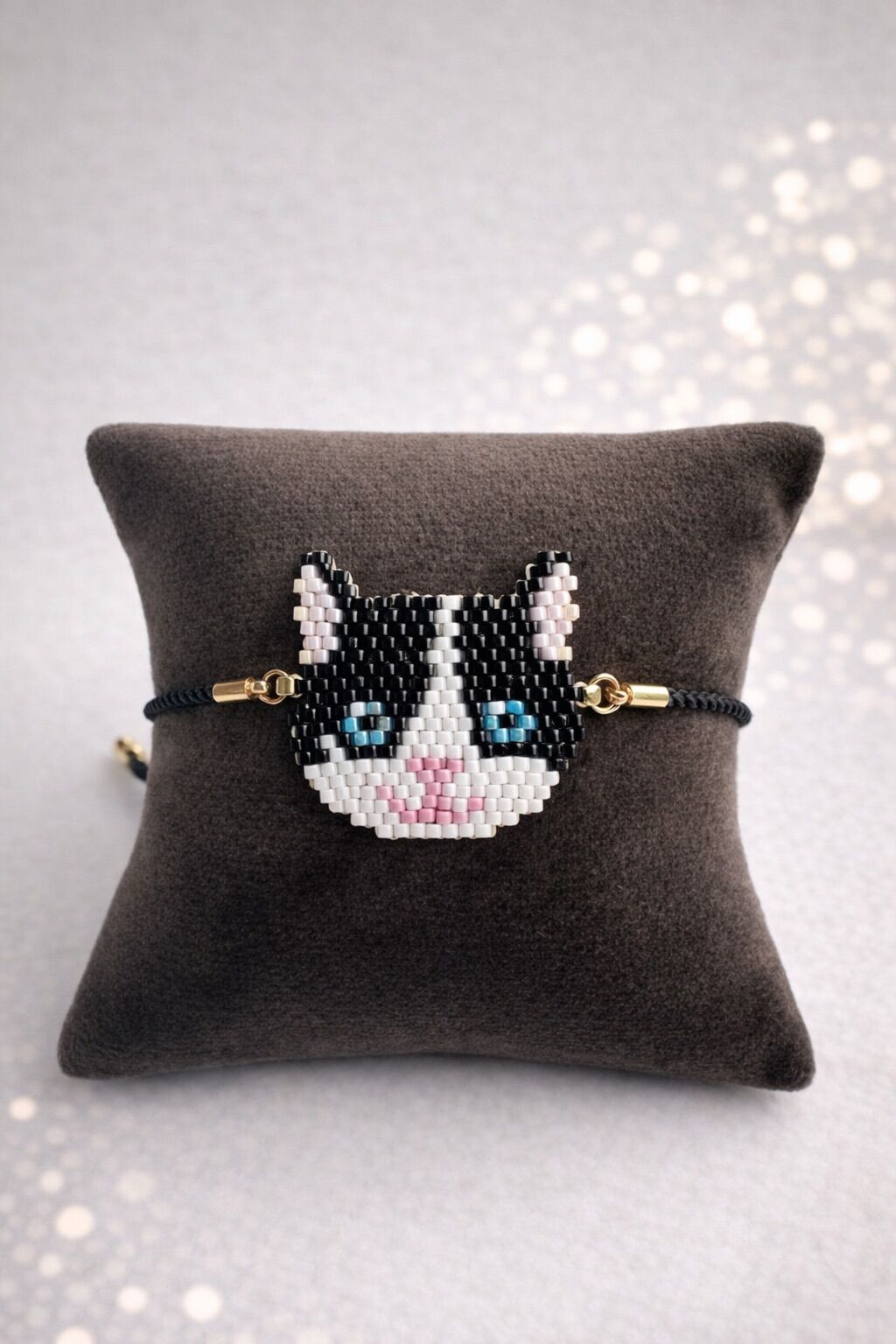 Miyuki Kedi Figürlü İp Bileklik | El Yapımı | Ayarlanabilir