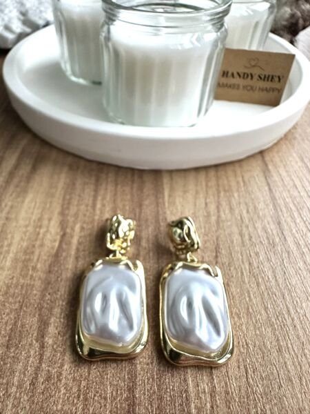 Modern Tasarım Küpe | Trend Model - Yazlık Stil - Gold-Krem Renk