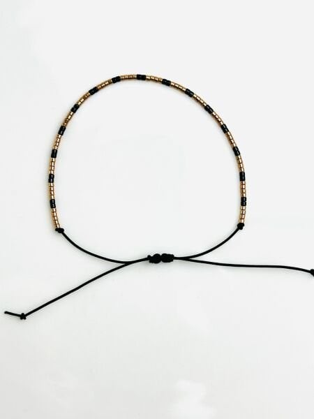 Linea Serisi Miyuki Bileklik | İnce Makrome İp Tek Sıra Boncuklu Ayarlanabilir Şık Tasarım - Bakır Siyah