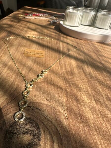 Taşlı Halka Sıralı Y Model Altın Kaplama Kolye | VIP Özel Seri - 42 Cm