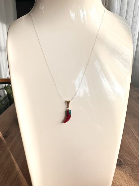 Hayalet Kolye - Kırmızı Şans Biberi | VIP Özel Seri | Gold Renk - 40 Cm